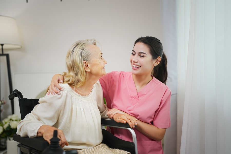 Hiring Live-In Caregivers through LMIA? Strategies for a Seamless Experience